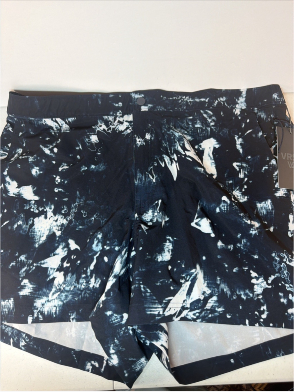 VRST Men’s 5” Resort Shorts Indigo Craft Print NEW SIZE XL